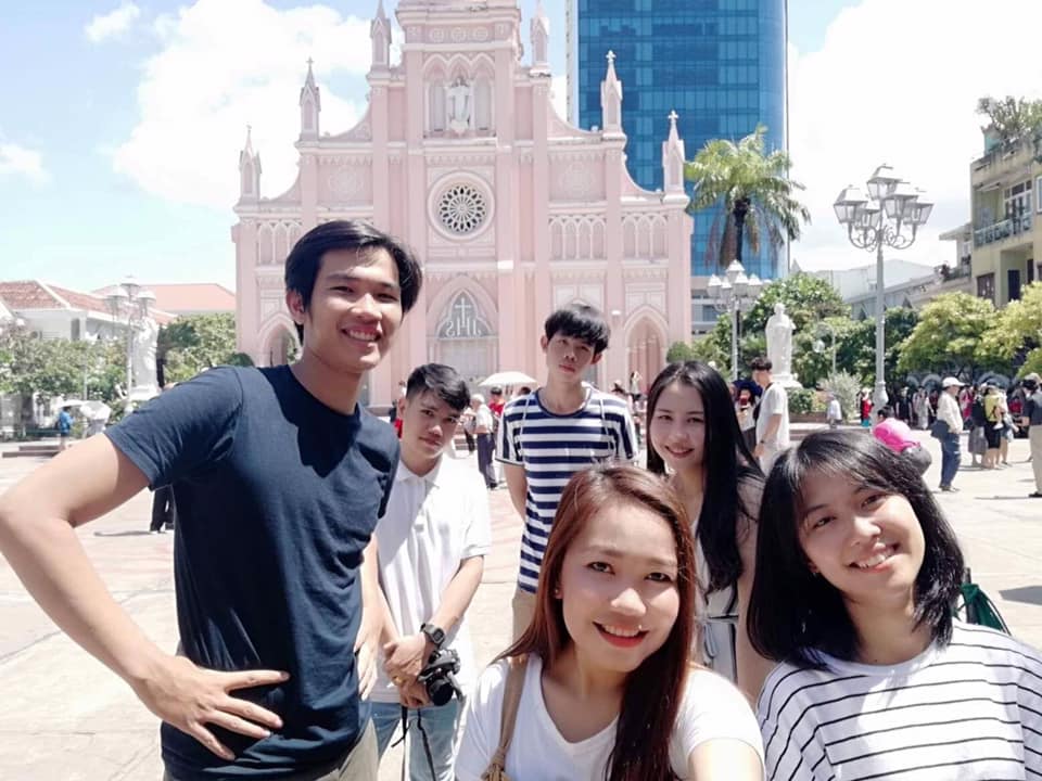 Một hình ảnh trong những năm tuổi trẻ của Huỳnh Nhân Quốc